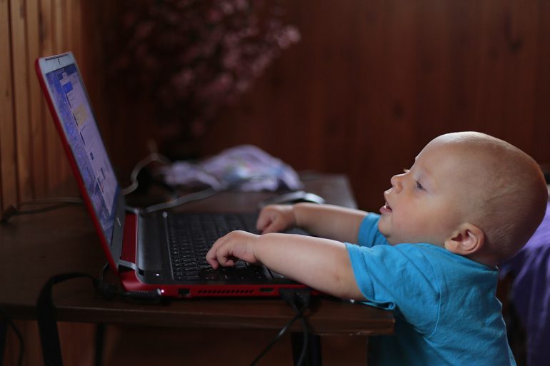 children-access-to-the-internet-at-home