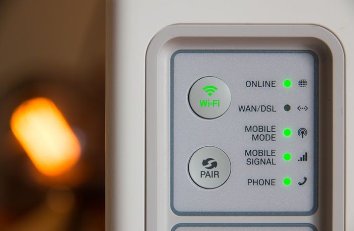 Difference between DSL and ADSL